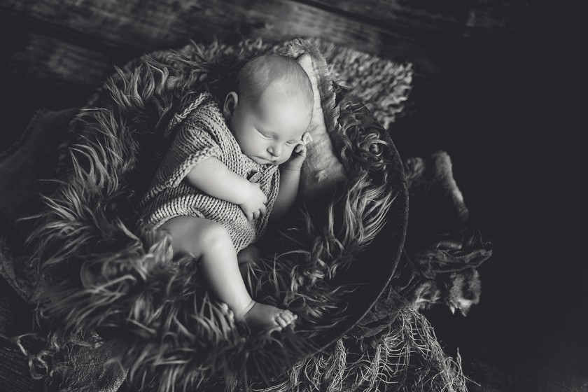 Fotografie BO7A4463-2.JPG v galerii Novorozenci od fotografky Eriky Matějkové